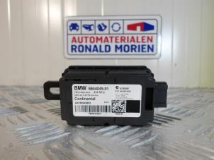 Used Antenna Amplifier BMW 5 serie Touring (G31) 523d 2.0 TwinPower Turbo 16V Price € 19,00 Inclusive VAT offered by Automaterialen Ronald Morien B.V.