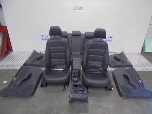 Used Set of upholstery (complete) Volkswagen Jetta IV (162/16A) 2.0 TDI 16V Price € 350,00 Inclusive VAT offered by Automaterialen Ronald Morien B.V.