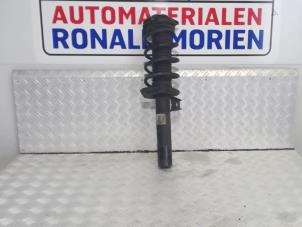 Usagé Barre amortisseur avant droit Audi A3 Sportback (8PA) 1.8 TFSI 16V Prix € 39,00 Règlement à la marge proposé par Automaterialen Ronald Morien B.V.