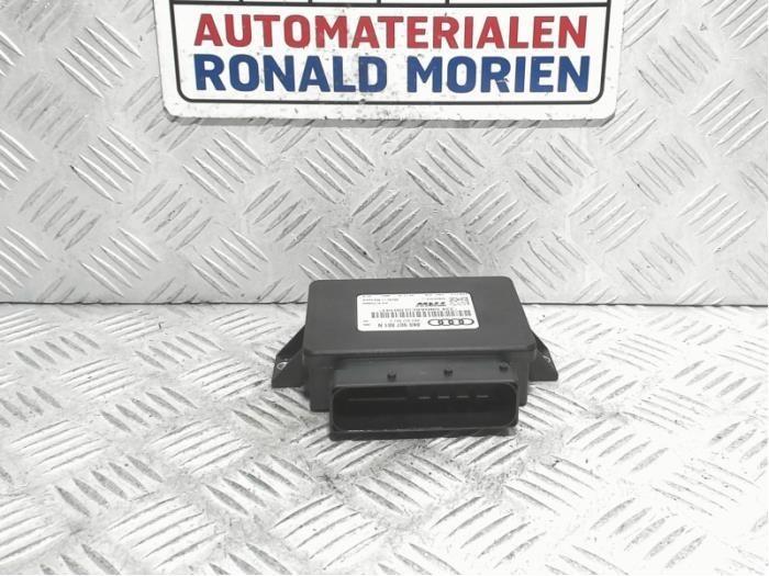 Używane Modul hamulca postojowego Audi Q5 (8RB) 2.0 TFSI 16V Hybrid Quattro Cena € 35,09 Z VAT oferowane przez Automaterialen Ronald Morien B.V.