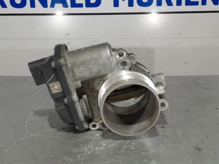 Throttle body from a Volkswagen Crafter (SY) 2.0 TDI 2018