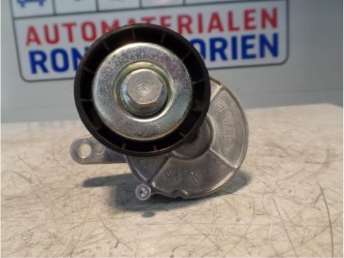Gebrauchte Spanrolle multiriem Volkswagen Golf VII (AUA) 1.6 TDI BlueMotion 16V Preis € 18,15 Mit Mehrwertsteuer angeboten von Automaterialen Ronald Morien B.V.