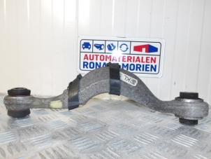 Used Rear wishbone, left BMW 5 serie Touring (G31) 523d 2.0 TwinPower Turbo 16V Price € 59,00 Inclusive VAT offered by Automaterialen Ronald Morien B.V.