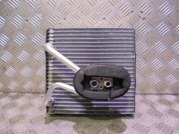 Begagnade AC-radiator Volkswagen Jetta IV (162/16A) 2.0 TDI 16V Pris € 195,00 Inklusive moms erbjuds av Automaterialen Ronald Morien B.V.