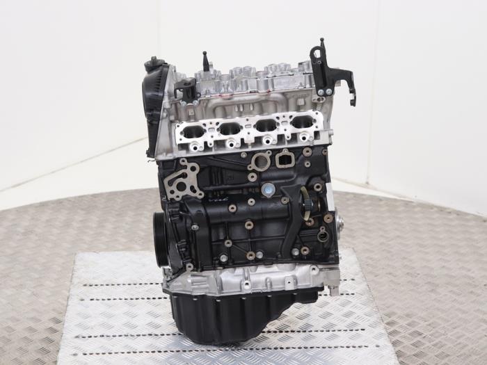 Engine from a Audi A4 Avant (B9) 2.0 45 TFSI Mild hybrid 16V 2017