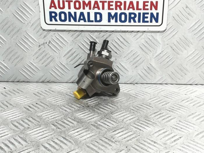 Kraftstoffpumpe Mechanisch van een Volkswagen Golf VII (AUA) 1.2 TSI BlueMotion 16V 2018