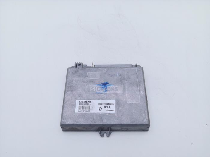 Used Engine management computer Renault 21 (L48) 1.7 Price € 25,00 Margin scheme offered by Automaterialen Ronald Morien B.V.