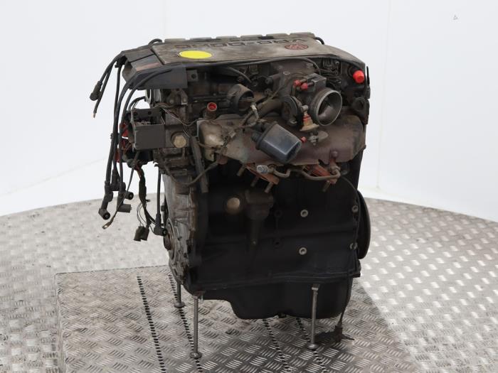 Motor från en Volkswagen Golf III (1H1) 2.8 VR6 1992