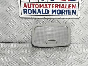 Usagé Eclairage intérieur arrière Kia Niro I (DE) 1.6 GDI Hybrid Prix € 19,00 Règlement à la marge proposé par Automaterialen Ronald Morien B.V.
