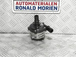 Usados Bomba de agua adicional Kia Niro I (DE) 1.6 GDI Hybrid Precio € 95,00 Norma de margen ofrecido por Automaterialen Ronald Morien B.V.