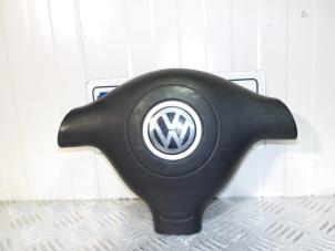 Usagé Airbag gauche (volant) Volkswagen Golf IV (1J1) 2.3 V5 GTI 20V Prix € 45,00 Règlement à la marge proposé par Automaterialen Ronald Morien B.V.