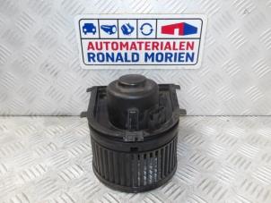 Usagé Moteur de ventilation chauffage Volkswagen Polo III (6N2) 1.4 Prix € 9,95 Règlement à la marge proposé par Automaterialen Ronald Morien B.V.