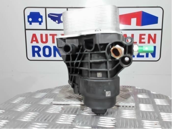 Soporte de filtro de aceite de un Volkswagen Golf VII (AUA) 2.0 TDI 16V 2018