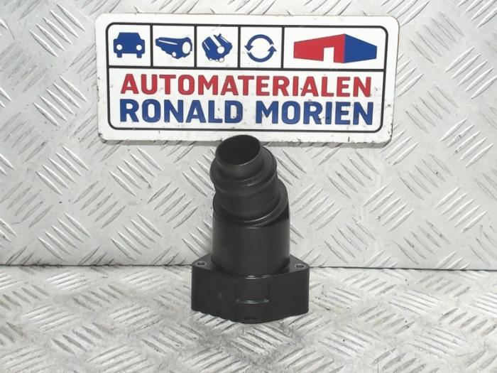 Usagé Divers Volkswagen Golf VII (AUA) 2.0 TDI 16V Prix € 25,00 Prix TTC proposé par Automaterialen Ronald Morien B.V.