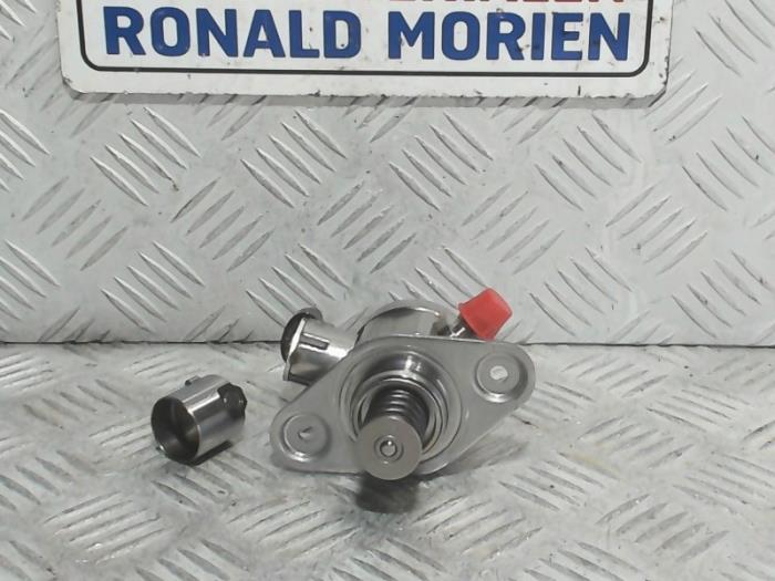 Mechanical fuel pump Peugeot 508 SW 1.6 16V PureTech 180 0261520530 5G06 BOSCH