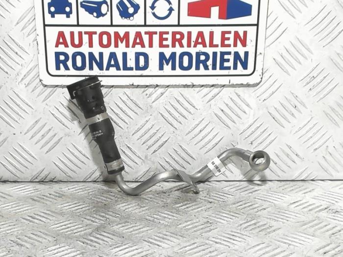Begagnade Vattenrör Peugeot 508 SW (F4/FC/FJ/FR) 1.6 16V Hybrid 225 Pris € 14,99 Inklusive moms erbjuds av Automaterialen Ronald Morien B.V.