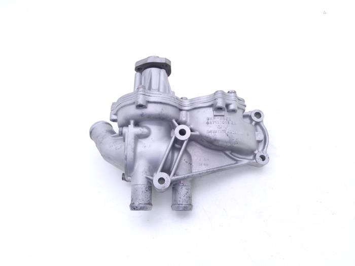 Usagé Pompe à eau Volkswagen Golf III (1H1) 1.9 TD Prix € 35,00 Règlement à la marge proposé par Automaterialen Ronald Morien B.V.