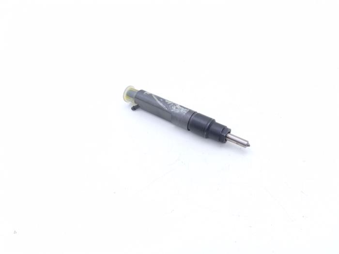 Neuf Injecteurs Volkswagen Polo IV (9N1/2/3) 1.9 SDI Prix € 25,00 Prix TTC proposé par Automaterialen Ronald Morien B.V.