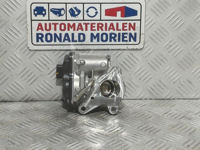 Nuevos Válvula EGR Renault Master Precio € 89,00 IVA incluido ofrecido por Automaterialen Ronald Morien B.V.