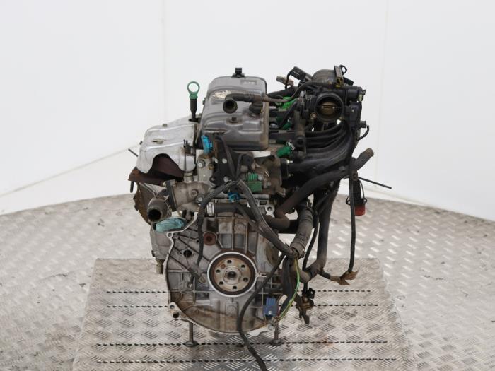 Engine from a Peugeot 106 2000