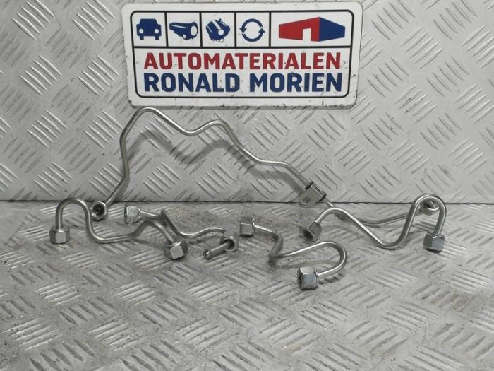 Begagnade Bränsleledningsset Renault Master Pris € 54,99 Inklusive moms erbjuds av Automaterialen Ronald Morien B.V.