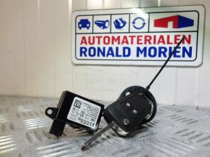 Używane Modul immobilizera Opel Corsa IV 1.2 16V Cena € 39,00 Procedura marży oferowane przez Automaterialen Ronald Morien B.V.