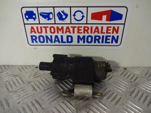 Usados Bomba de agua Mercedes Sprinter 3t (903) 313 CDI 16V Precio € 30,00 Norma de margen ofrecido por Automaterialen Ronald Morien B.V.