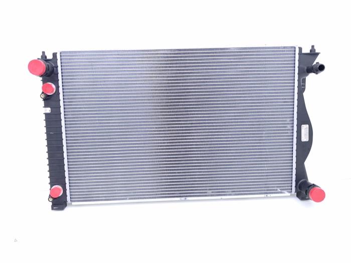 Neuf Radiateur Audi A6 (C6) 2.4 V6 24V Quattro Prix € 95,00 Prix TTC proposé par Automaterialen Ronald Morien B.V.