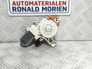 Used Door window motor Audi A6 Avant (C8) 2.0 16V 55 TFSI e Hybrid Quattro Price € 20,00 Inclusive VAT offered by Automaterialen Ronald Morien B.V.