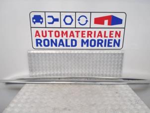 Used Roof rail kit Volvo V60 I (FW/GW) 2.4 D4 20V AWD Price € 195,00 Margin scheme offered by Automaterialen Ronald Morien B.V.