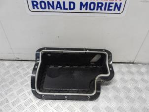 Used Battery cover Volkswagen Golf VII (AUA) 1.4 GTE 16V Price € 20,00 Margin scheme offered by Automaterialen Ronald Morien B.V.
