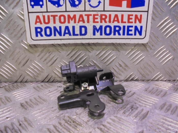 Nya Bränsletrycksregulator Opel Vivaro Combi 1.6 CDTI 95 Pris € 20,00 Inklusive moms erbjuds av Automaterialen Ronald Morien B.V.