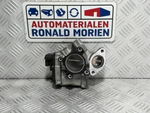 Usagé Valve RGE Renault Master IV (FV) 2.3 dCi 150 16V FWD Prix € 124,99 Prix TTC proposé par Automaterialen Ronald Morien B.V.