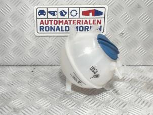 Used Expansion vessel Seat Altea (5P1) 1.9 TDI 105 Price € 10,00 Margin scheme offered by Automaterialen Ronald Morien B.V.