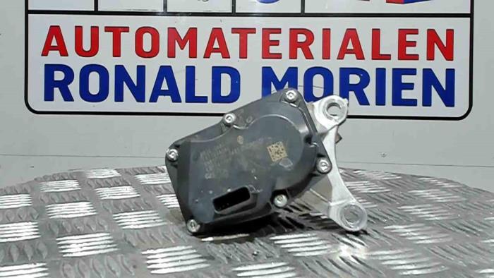 Gebrauchte AGR Ventil Opel Vivaro 1.6 CDTI 95 Euro 6 Preis € 37,50 Margenregelung angeboten von Automaterialen Ronald Morien B.V.