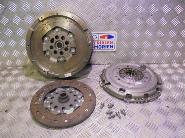 Clutch kit (complete) from a Renault Master IV (JV) 2.3 Energy dCi 180 Twin Turbo 16V FWD 2021
