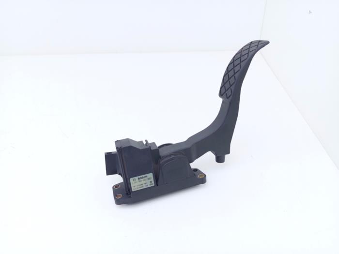 Begagnade Gaspedalsensor Audi A3 (8L1) 1.9 TDI 100 Pris € 14,95 Marginaltabell erbjuds av Automaterialen Ronald Morien B.V.