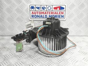 Used Heating and ventilation fan motor Opel Movano Combi 2.3 CDTi 16V Price € 49,01 Inclusive VAT offered by Automaterialen Ronald Morien B.V.