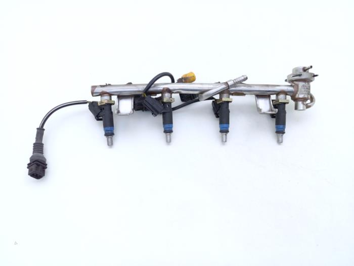 Usagé Système d'injection Audi A4 (B6) 2.0 20V Quattro Prix € 25,00 Règlement à la marge proposé par Automaterialen Ronald Morien B.V.