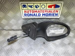 Używane Lusterko zewnetrzne prawe Seat Leon (1M1) 1.9 TDI 110 Cena € 35,00 Procedura marży oferowane przez Automaterialen Ronald Morien B.V.