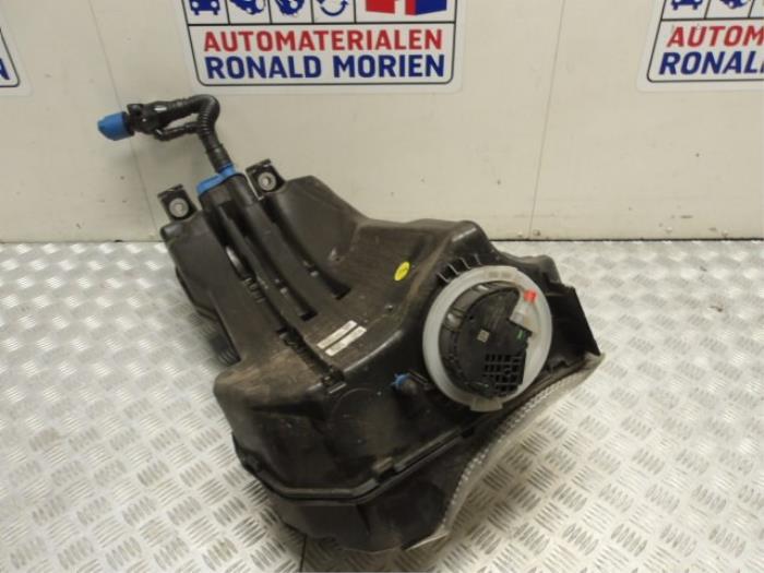 Adblue Tank Audi Q7 3.0 TDI V6 24V - 4M0131878CF CRT VWAG