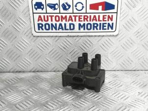 Usagé Bobine Ford Mondeo III 2.0 16V Prix € 19,00 Règlement à la marge proposé par Automaterialen Ronald Morien B.V.