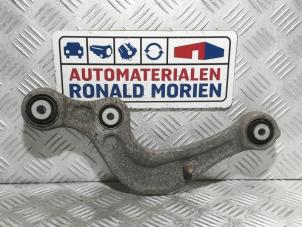 Used Rear upper wishbone, right Audi Q7 (4MB/4MG) 3.0 TDI V6 24V Price € 49,00 Margin scheme offered by Automaterialen Ronald Morien B.V.
