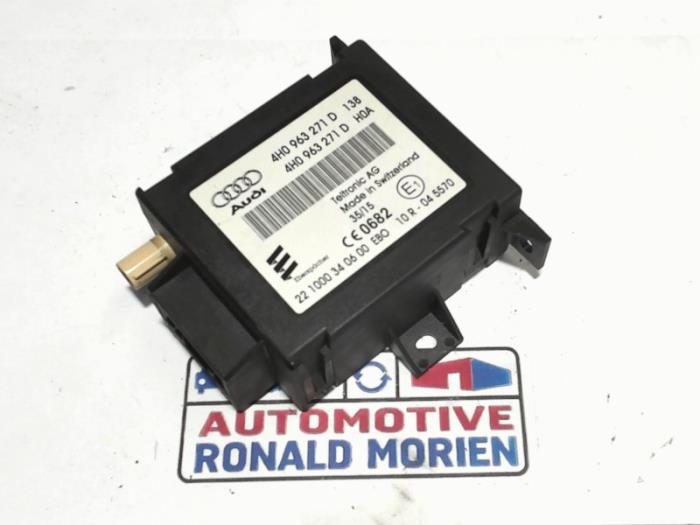 Używane Antena Audi Q7 (4MB/4MG) 3.0 TDI V6 24V Cena € 45,00 Procedura marży oferowane przez Automaterialen Ronald Morien B.V.