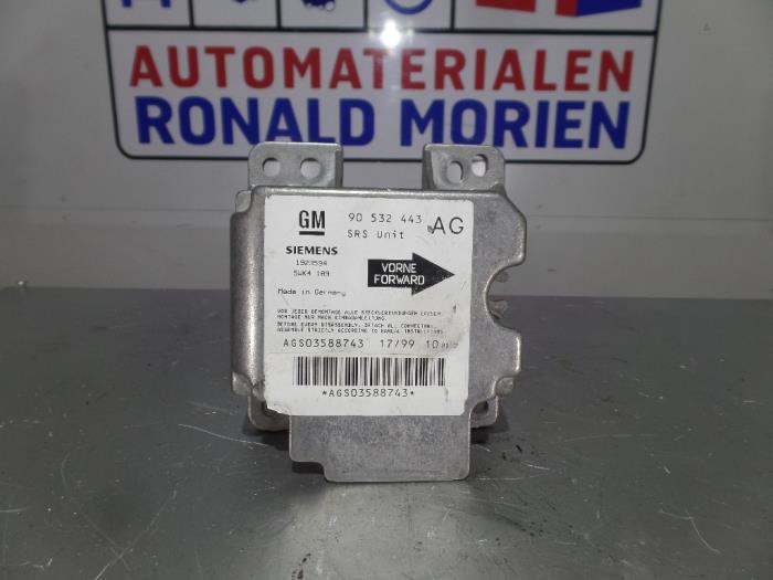 Airbag Module from a Opel Astra G (F08/48) 1.6 16V 1999