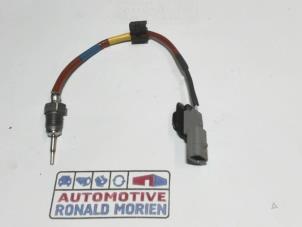 Used Exhaust heat sensor Renault Trafic Passenger (1JL/2JL/3JL/4JL) 1.6 dCi Twin Turbo Price € 20,00 Margin scheme offered by Automaterialen Ronald Morien B.V.