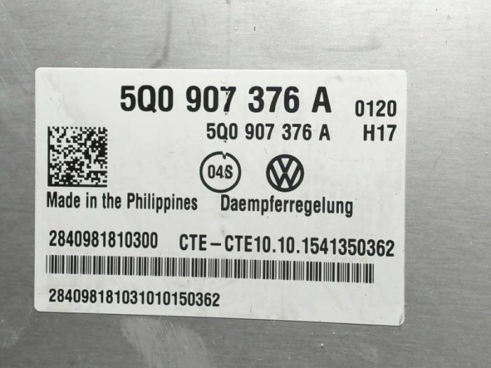 Ordinateur de suspension d'un Volkswagen Golf VII (AUA) 1.4 GTE 16V 2015