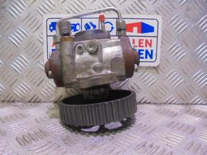 Used Mechanical fuel pump Opel Astra Price € 150,00 Margin scheme offered by Automaterialen Ronald Morien B.V.