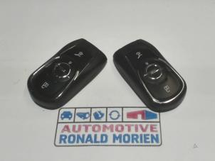 Usados Juego de control remoto Opel Astra K Sports Tourer 1.4 Turbo 16V Precio € 59,00 Norma de margen ofrecido por Automaterialen Ronald Morien B.V.
