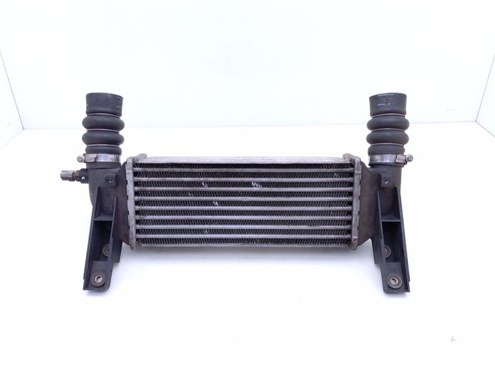Usados Intercooler Ford Transit Connect 1.8 TDCi SWB Precio € 29,00 Norma de margen ofrecido por Automaterialen Ronald Morien B.V.